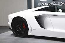 Lamborghini Aventador LP700-4 Roadster