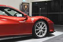 Ferrari 488 Pista T V8