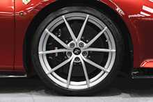Ferrari 488 Pista T V8
