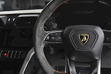 Lamborghini Urus V8 - Thumb 24