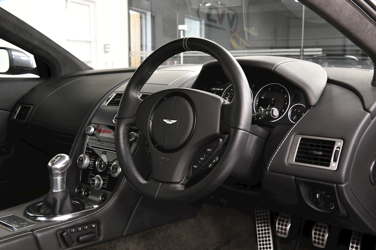 2009 Aston Martin Dbs