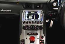 Lamborghini Aventador LP700-4 Roadster