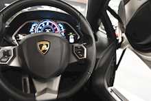 Lamborghini Aventador LP700-4 Roadster