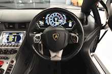 Lamborghini Aventador LP700-4 Roadster