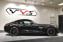 Mercedes-Benz AMG GT V8 BiTurbo S