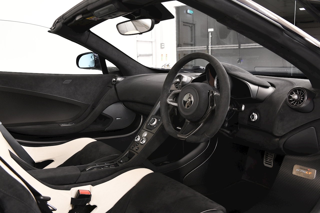 2016 McLaren 675Lt