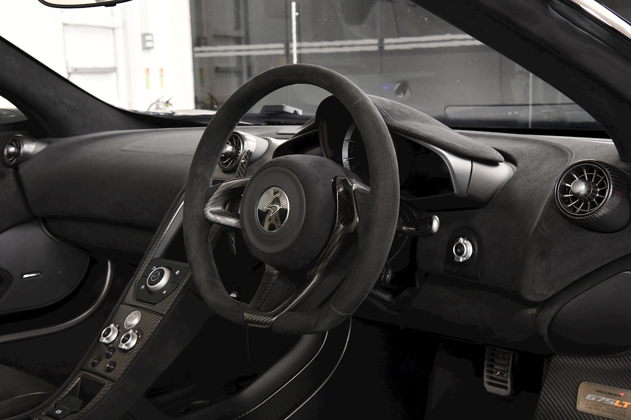 2016 McLaren 675Lt