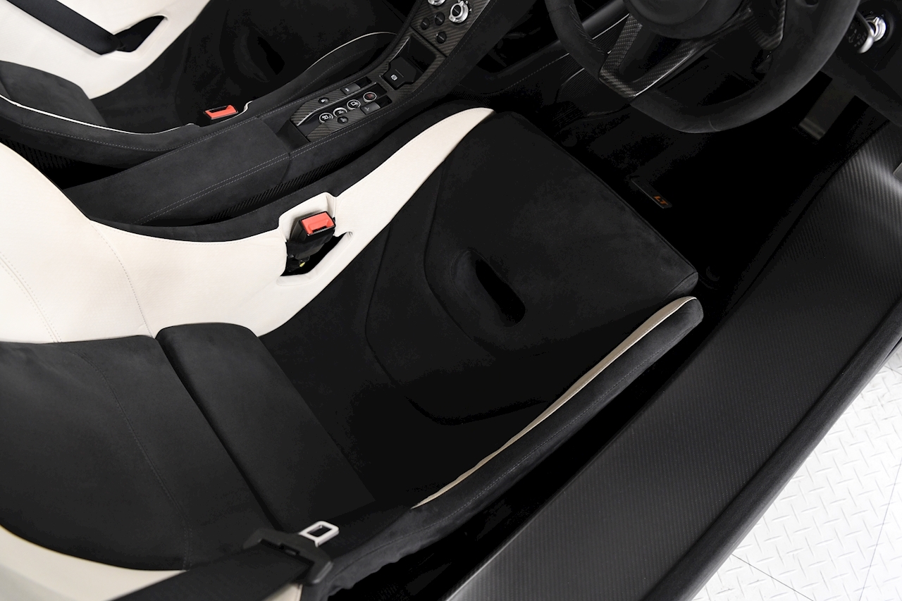 2016 McLaren 675Lt