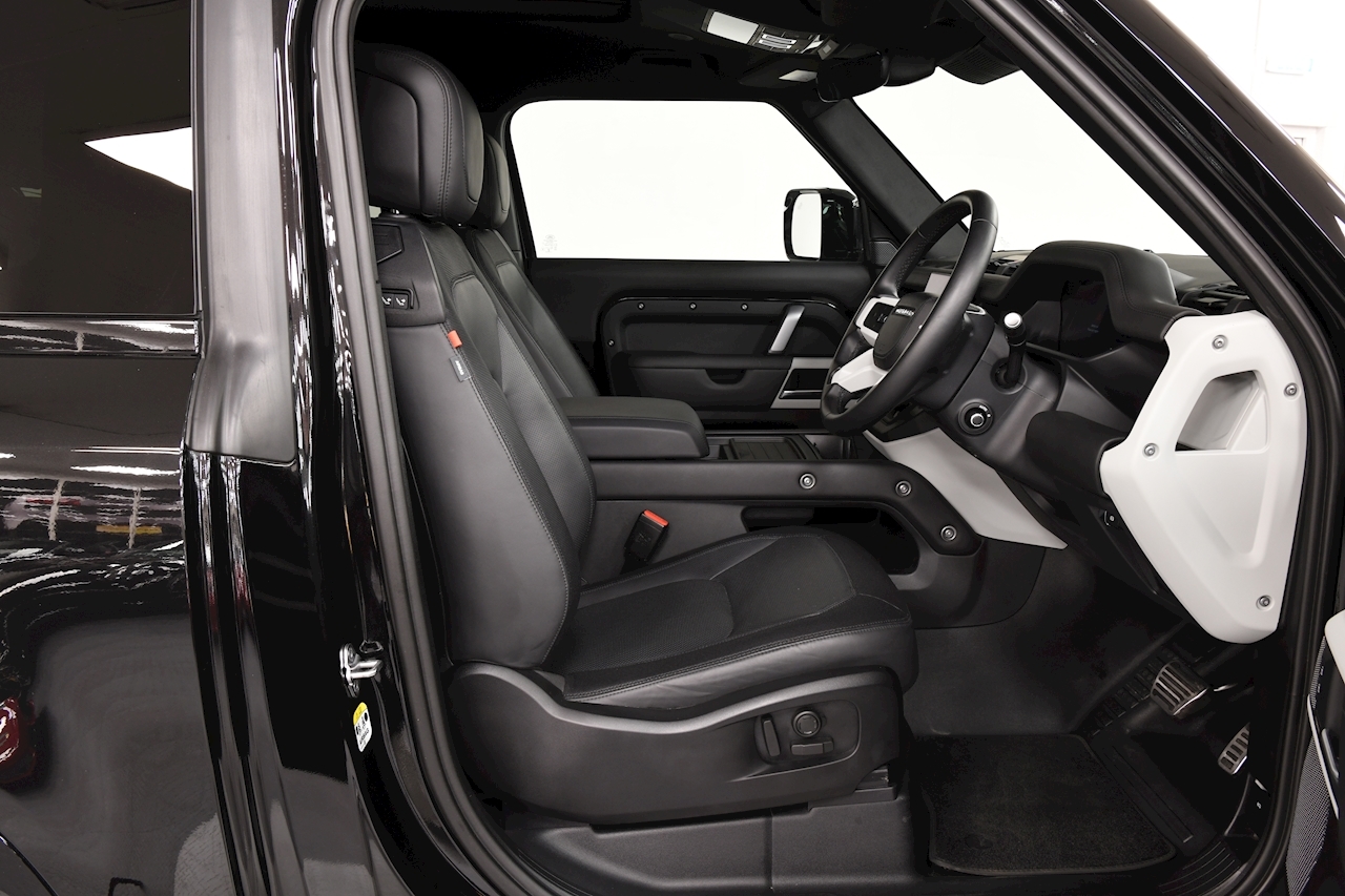 2022 Land Rover Defender 90