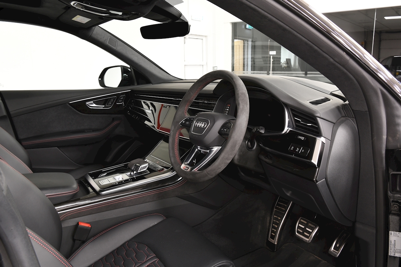 2022 Audi RSQ8