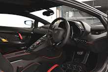 Lamborghini Aventador V12 LP 770-4 SVJ