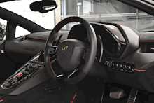 Lamborghini Aventador V12 LP 770-4 SVJ