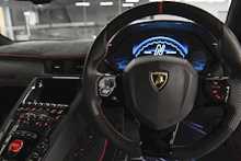 Lamborghini Aventador V12 LP 770-4 SVJ