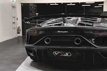 Lamborghini Aventador V12 LP 770-4 SVJ