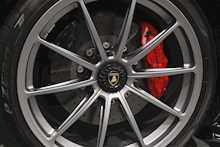 Lamborghini Aventador V12 LP 770-4 SVJ