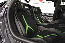 Lamborghini Aventador V12 LP 770-4 SVJ