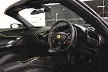 Ferrari SF90 Spider T V8