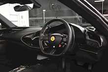 Ferrari SF90 Spider T V8