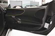 Ferrari SF90 Spider T V8