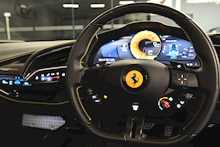 Ferrari SF90 Spider T V8