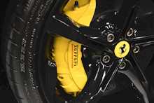 Ferrari SF90 Spider T V8