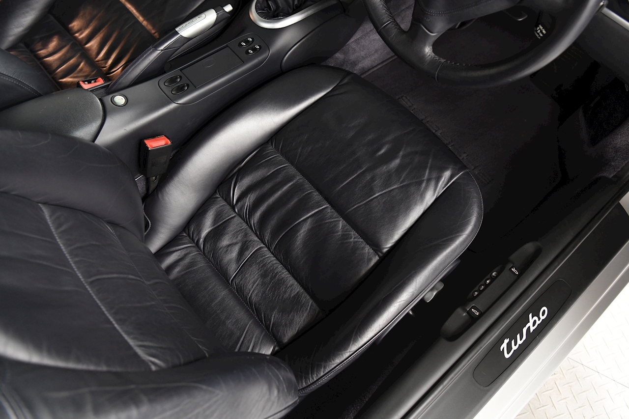 996 turbo outlet seats