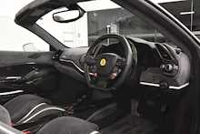 Ferrari 488 Pista T V8