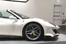 Ferrari 488 Pista T V8