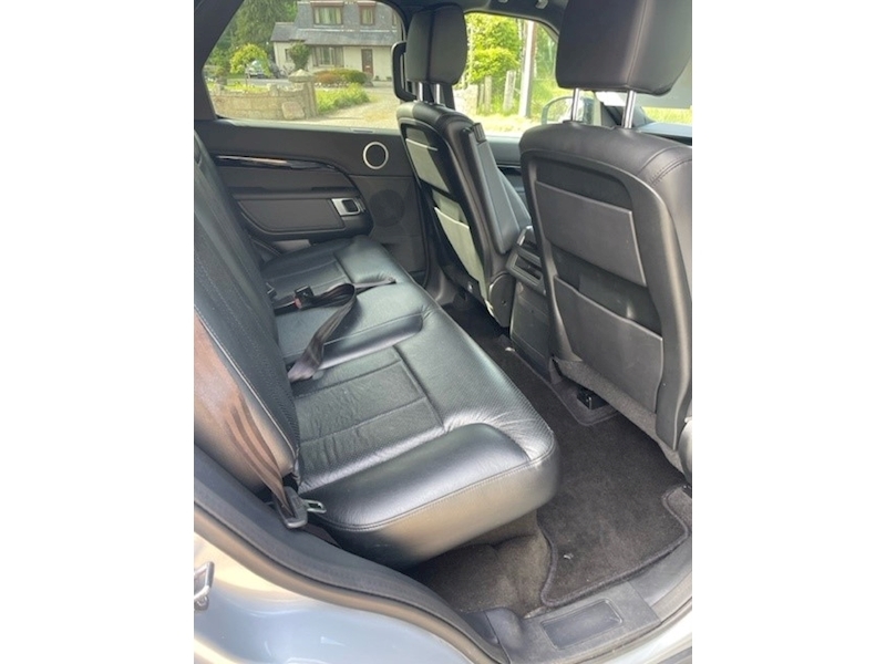 Land Rover discovery 5 SDV6 SE 5 door 3.0 8 speed Diesel