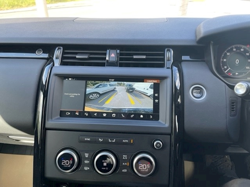 Land Rover discovery 5 SDV6 SE 5 door 3.0 8 speed Diesel
