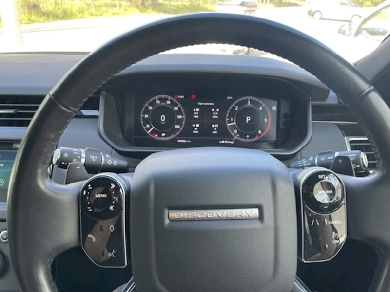 Land Rover discovery 5 SDV6 SE 5 door 3.0 8 speed Diesel