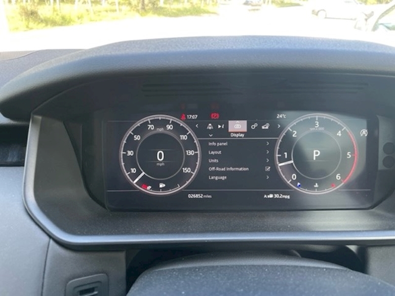 Land Rover discovery 5 SDV6 SE 5 door 3.0 8 speed Diesel