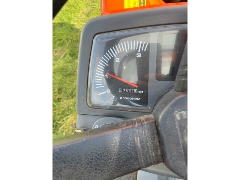 KUBOTA-GB14 HALF TRACK 4X4 TRACTOR 700 8 SPEED DIESEL