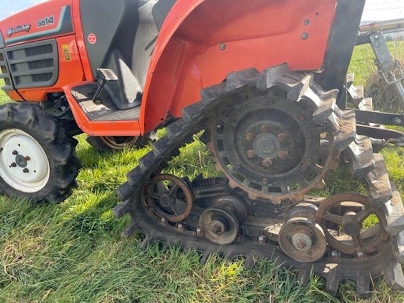 KUBOTA-GB14 HALF TRACK 4X4 TRACTOR 700 8 SPEED DIESEL