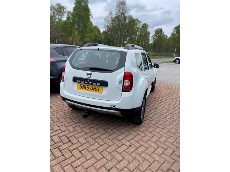 Dacia 1.5 dCi Laureate SUV 5dr Diesel 4WD Euro 5 (110 ps)