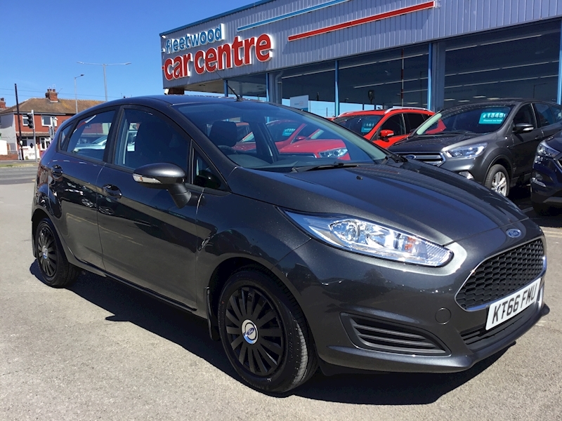 Ford 1.5 TDCi ECOnetic Style Hatchback 5dr Diesel Manual (s/s) (82 g/km, 94 bhp)