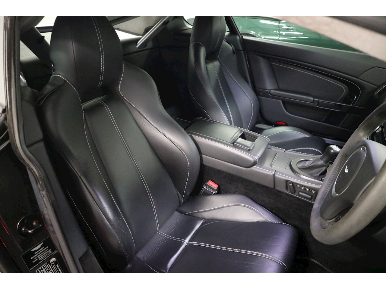 Vantage V8 Hatchback 4.7 Manual Petrol