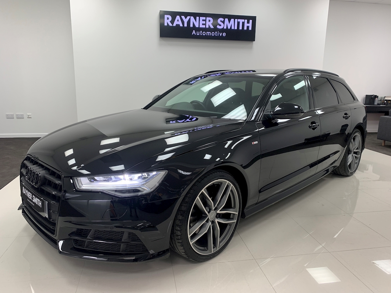 Used 2017 Audi A6 Avant Tdi Ultra S Line Black Edition Estate 2.0 Semi