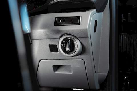 Volkswagen Transporter T6.1 T30 SWB 2.0BITDI 204PS Highline Panel Van LV-R Pack - N5674