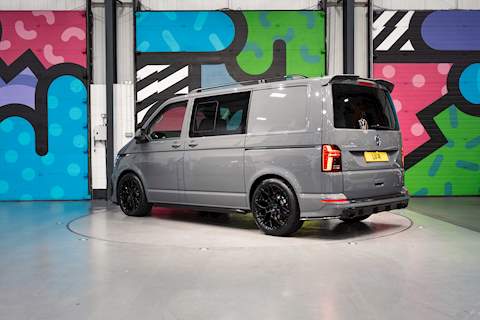 Volkswagen Transporter T6.1 T32 SWB 2.0BITDI 204PS DSG HIGHLINE KOMBI LV-R PACK - N5730