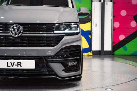 Volkswagen Transporter T6.1 T32 SWB 2.0BITDI 204PS DSG HIGHLINE KOMBI LV-R PACK - N5730