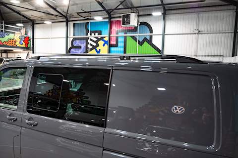 Volkswagen Transporter T6.1 T32 SWB 2.0BITDI 204PS DSG HIGHLINE KOMBI LV-R PACK - N5730