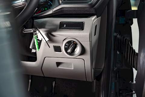 Volkswagen Transporter T6.1 T32 SWB 2.0BITDI 204PS DSG HIGHLINE KOMBI LV-R PACK - N5730