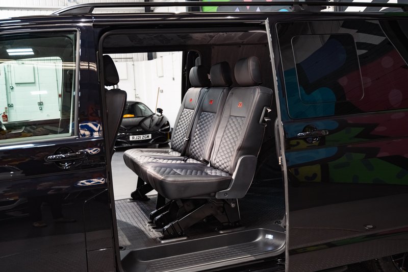 Volkswagen Transporter 2.0 - Large 32