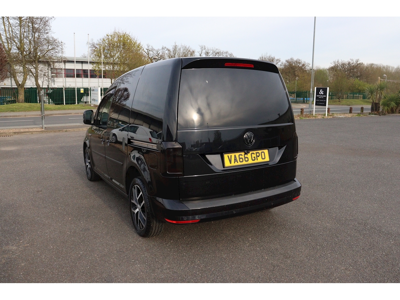 Used vw caddy highline 150ps sale for sale