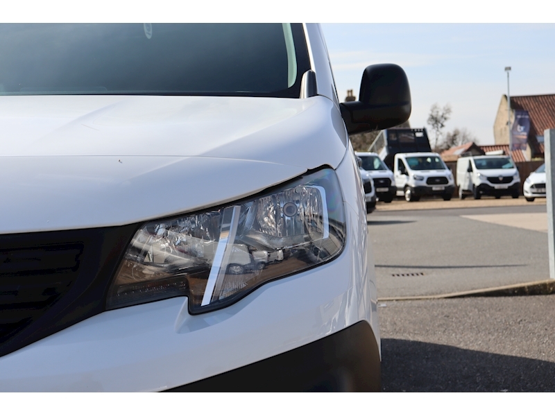 Peugeot Partner BlueHDi 1000 Professional - U1179
