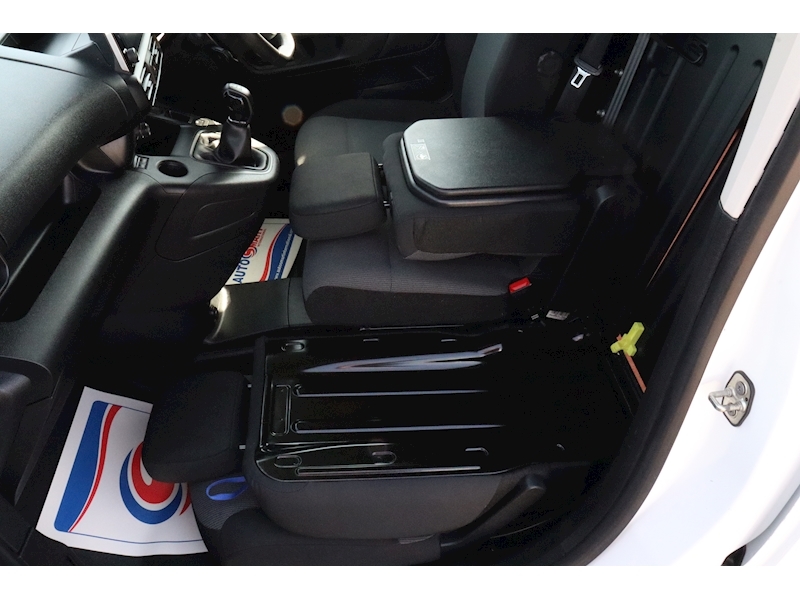 Peugeot Partner BlueHDi 1000 Professional - U1179
