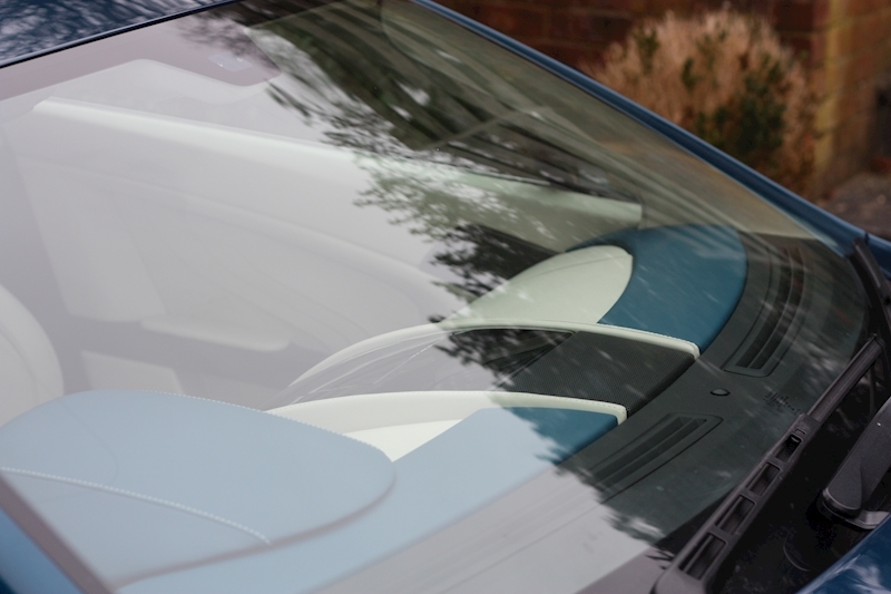 Aston Martin Vantage V8 S - Large 21