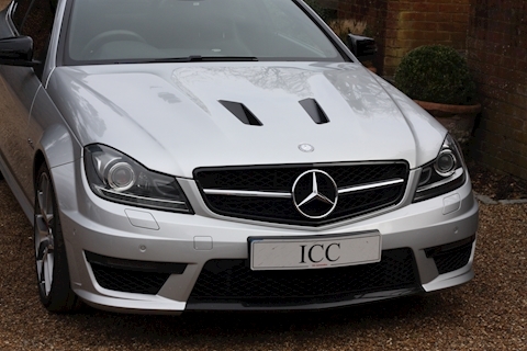 Mercedes-Benz C Class C63 V8 AMG Edition 507 - Large 13