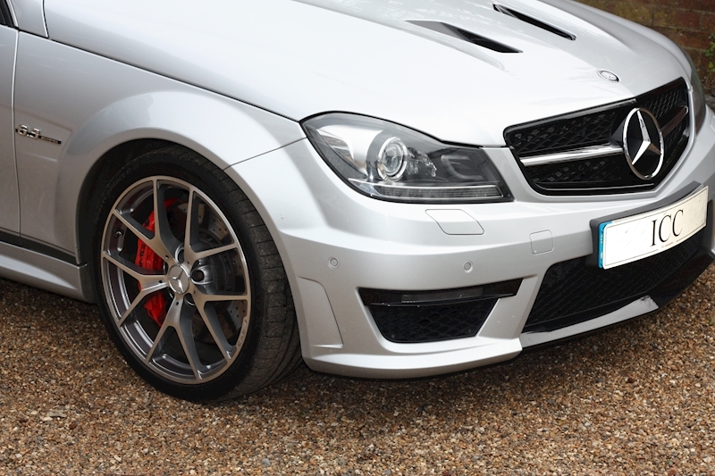 Mercedes-Benz C Class C63 V8 AMG Edition 507 - Large 16